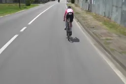 'De grote Annemiek van Vleuten-show': Niets of niemand legt wereldkampioene een strobreed in de weg in Giro Donne