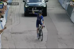 Dit keer geen valpartij op de streep voor gehavende Storer: 'Gaf halverwege de rit het sein om ervoor te gaan'