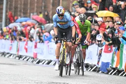 Hincapie verdedigt Van Aert na nederlaag tegen Van der Poel: 'Hij was het werkpaard van Jumbo-Visma'