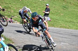 Zit Uijtdebroeks ondanks interesse Jumbo-Visma en INEOS gevangen bij BORA? 'Leidersrol in Giro of Vuelta'