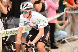 Evenepoel wil 'situatie Pogacar' voorkomen tegen Jumbo-Visma: 'Eén van hen laten gaan of zelf aanvallen'