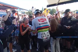 Alpecin-Deceuninck richt blik al op 2024: 'Van der Poel moet volgend jaar de Ronde van Vlaanderen winnen'