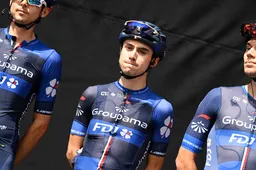 Groupama-FDJ ziet dromen in duigen vallen: 'Martinez compleet leeg, onze renners zijn heel moe'