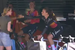 Kopecky slaat met razendsnelle tijdrit dubbelslag in Simac Ladies Tour, secondenspel in klassement met Markus