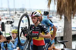 Evenepoel toont met indrukwekkende trainingsrit dat 'Project Lombardije' begonnen is