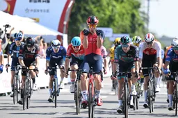 Kooij kan beulswerk Jumbo-Visma niet afmaken in openingsrit Tour of Guangxi: Viviani klopt Milan en Benettt