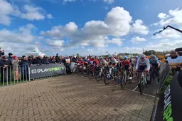 Veldritkalender weer op de schop: cross op Eerste Kerstdag en (nog) geen Wereldbeker veldrijden in Amsterdam in 2026/2027