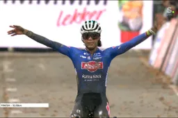 Alvarado soleert à la Van Empel naar één-tweetje in Dendermonde, Brand knap tweede bij comeback