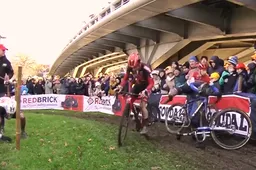 Dolle slotfase in Kortrijk: koploper Vanthourenhout valt, Iserbyt bepleit robbertje met Van der Haar in voordeel