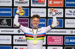 Waarom WK-favoriet Albert Withen Philipsen voor Lidl-Trek koos (en Pedersen daar een aandeel in had)