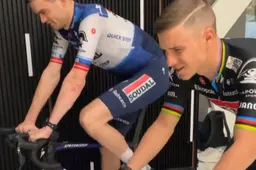 🎥 Evenepoel en Asgreen beantwoorden al fietsend vragen van fans, Vlaming blijkt Fristi-liefhebber