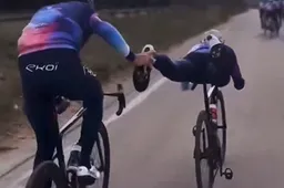 🎥 Bassie en Adriaan? Froome en Neilands (Israel-Premier Tech) zijn hét nieuwe artiestenduo