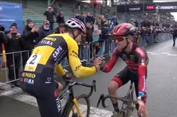 Iserbyt kon zichzelf moeilijk in toom houden tegen Van Aert in Zolder: 'Afgesproken om alleen te volgen'