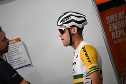 Plapp wilde op voorhand al niet met Narvaez door rijden, Ewan vocht zichzelf na lekke band nog naar vijfde plek