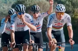📸 Kijk wie we daar hebben! Van der Poel en Pogacar trainen samen aan de Spaanse kust