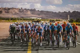 Uitslagen AlUla Tour 2024 | Simon Yates redt de meubelen voor Jayco-AlUla met dubbelslag op slotdag