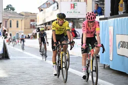 Bouwman en Vader rijgen dichte ereplaatsen aan elkaar in Coppi e Bartali: 'Willen zo hoog mogelijk eindigen'