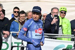 Philipsen komt er nét niet aan te pas tegen Milan: 'Hij is erg goed op zulke aankomsten'