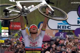 Van der Poel pokert, test, wacht en haalt dan genadeloos uit voor derde zege in Ronde van Vlaanderen