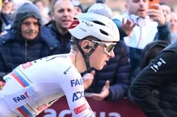 Zonneveld over koersgedrag Pogacar, Evenepoel en Vingegaard: 'Het is gewoon een wedstrijdje ver-plassen'