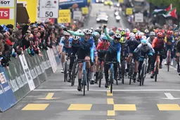 Lead-out wordt overwinning voor Dorian Godon! Absurde sprint levert Fransman dubbelslag op in Romandië