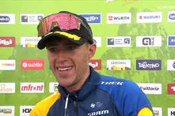 Emotionele en verkleumde Lopez opgelucht na eerste profzege: 'Maar ook een vreselijke dag voor iedereen'