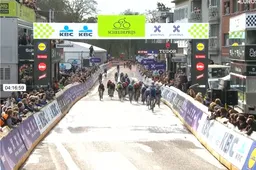 Merlier klopt lichtelijk ingesloten Philipsen en wint koninklijke sprint genaamd Scheldeprijs: Groenewegen derde