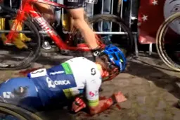 🎥 Jorgenson wijst in Wallers-discussie naar lugubere Arenberg-crash: 'Is dit wat fans willen zien?'