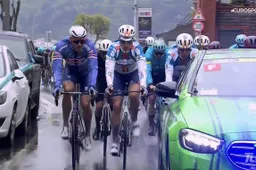 Van den Broek heeft eindzege Ronde van Turkije binnen! Kletsnatte slotrit in Istanbul geneutraliseerd