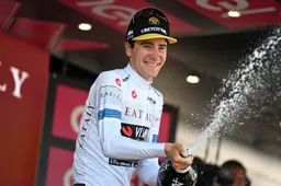 Kelderman, Tulett en Uijtdebroeks 'overleven' proloog in Zwitserland: 'Ik wacht al op de hoge bergen'