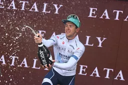 Tiberi door het dolle heen na veiligstellen witte trui: 'Had zelfs mijn beste dag tot nu toe'