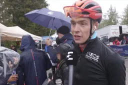 Late pech wierp ijzersterke (en ubergemotiveerde) Arensman terug, Thomas reageert gelaten na klapje