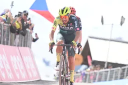 Wat als Martínez op het wiel van Pogacar had gezeten? 'Nu is de Giro misschien wel een beetje gedaan'