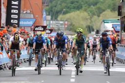 Punten kosten... munten: dsm-firmenich PostNL in gevarenzone, transfermarkt slaat op hol te midden van WT-cyclus