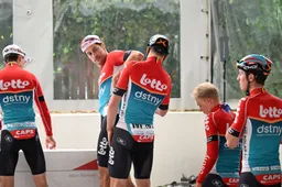 Spanning tot zaterdag, maar fusie Lotto-Intermarché ligt - met haken en ogen - op tijd bij de UCI