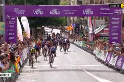 Kopecky andermaal primus in Women's Tour, Vos moet ritwinst in Catalonië verrassend aan Australische laten