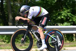 Favorieten en starttijden tijdrit etappe 7 Tour de France 2024 | Vingegaard, Evenepoel en Pogacar aan grote klok