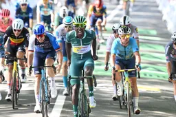 Angstige Girmay grijpt reddingsboei Teunissen aan, thuisplaats Asmara volledig op z'n kop in Eritrea