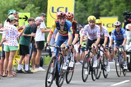 Achter de vier kleppers dienen Rodriguez, Ciccone en UAE-knechten zich aan voor gevecht om Tour top vijf