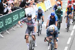 Favorieten etappe 16 Tour de France 2024 | Mediterraans, Mistral en mooie laatste kans voor groot deel peloton