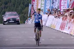 Visma-parel Nordhagen (19) na La Planche des Belles Filles-zege: 'Speciaal, en niet alleen omdat het de eerste is'