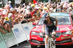 Roglic being Roglic na valpartij en achtergelaten huid: 'Alles gegeven op de weg, zelfs te veel'