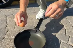 🎥 Of het écht zo warm was in Spanje? Astana-kok kan 'gewoon' een ei bakken op straat