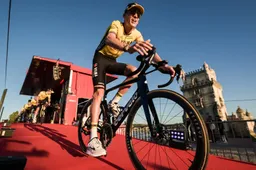 Robert Gesink begint aan zijn laatste grote ronde: 'Na 18 jaar kun je een boek vol schrijven over die momenten'