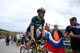 Rechterbeen nog altijd niet op volle kracht bij Van Aert: 'Minder tijd gehad om op veldrijden te trainen'