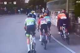 🎥 Pogacar schreeuwde om eten, Evenepoel maakte misbaar en ontsnapte Van der Poel aan diskwalificatie?