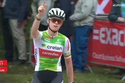 Na 15 jaar heeft België een nieuwe kampioen: oppermachtige Norbert-Riberolle volgt Cant op in spekglad Heusden-Zolder