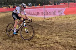 Van Empel krijgt zege in schoot geworpen na knullige tuimelpertes Brand en Alvarado in Herentals