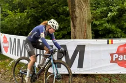 📸Pieterse begint 2025 met 'nieuwjaarsduik' in Baal: 'Hoe verlies je een voorsprong van 10 seconden'