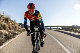 Supertalent Philipsen over zijn eerste WorldTour-dagen na megasprong: 'Bij de junioren was ik altijd de favoriet'